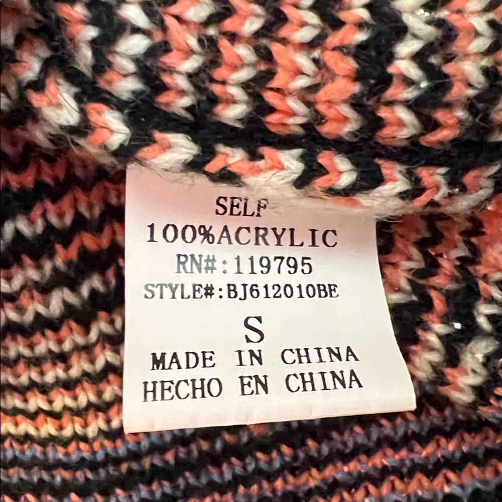 Geometric Button Cardigan - Picture 6 of 8